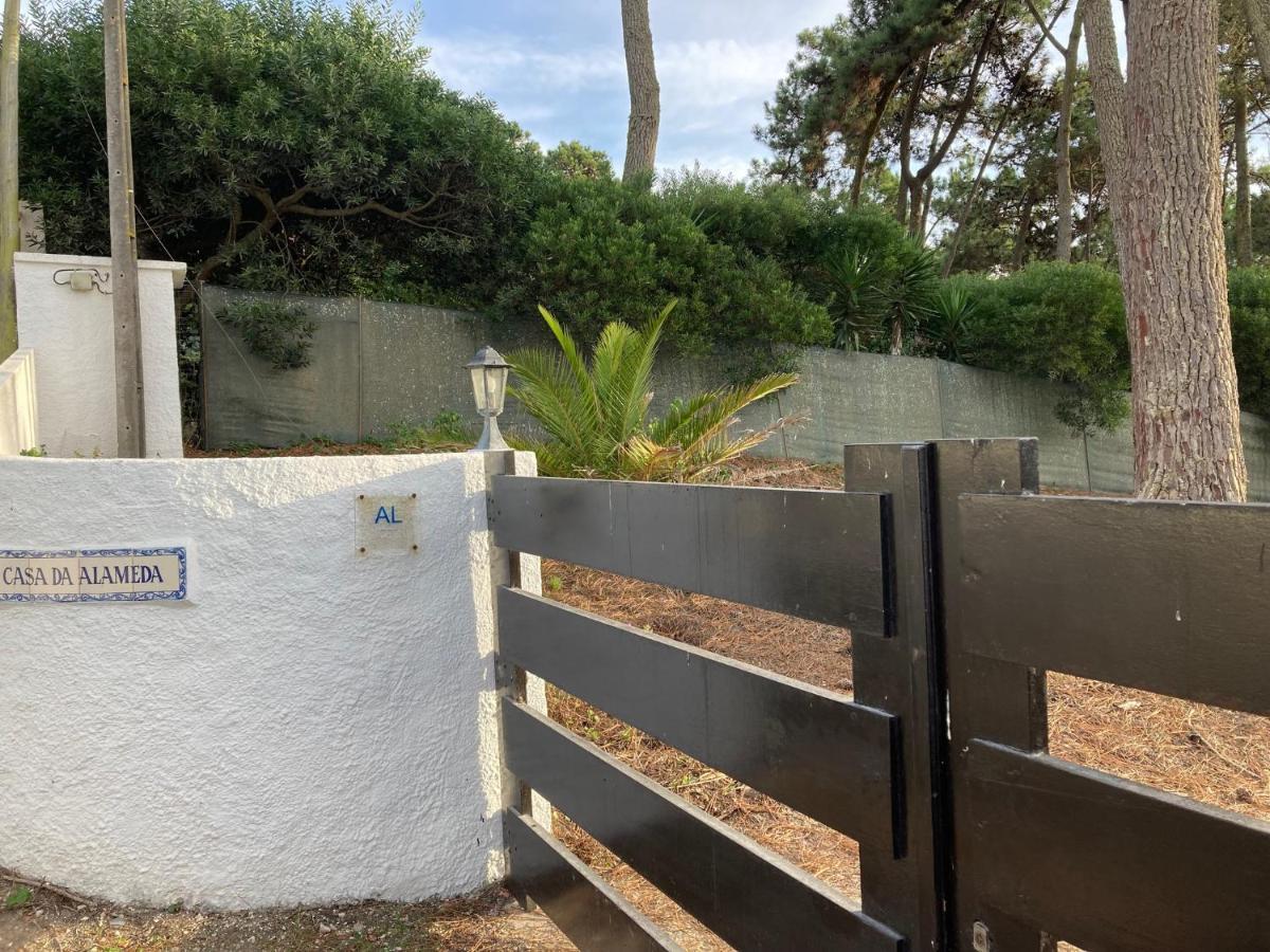 Moradia No Pinhal Com Piscina - Espaco E Privacidade Para As Suas Ferias! Sintra Eksteriør bilde